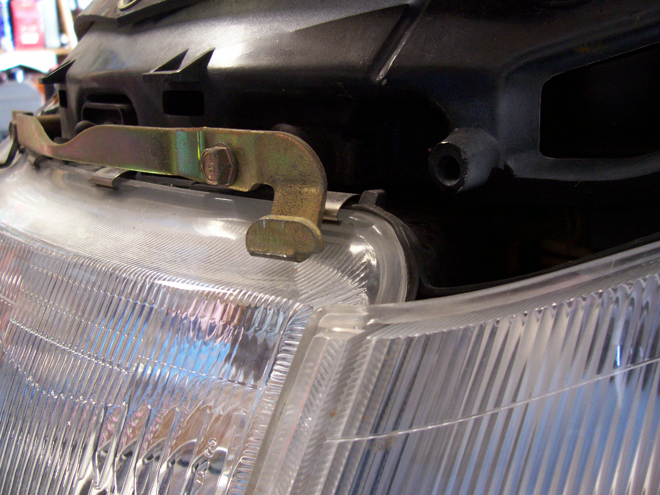 Jim Martino's '96 GL1500 Headlight Modulator Installation