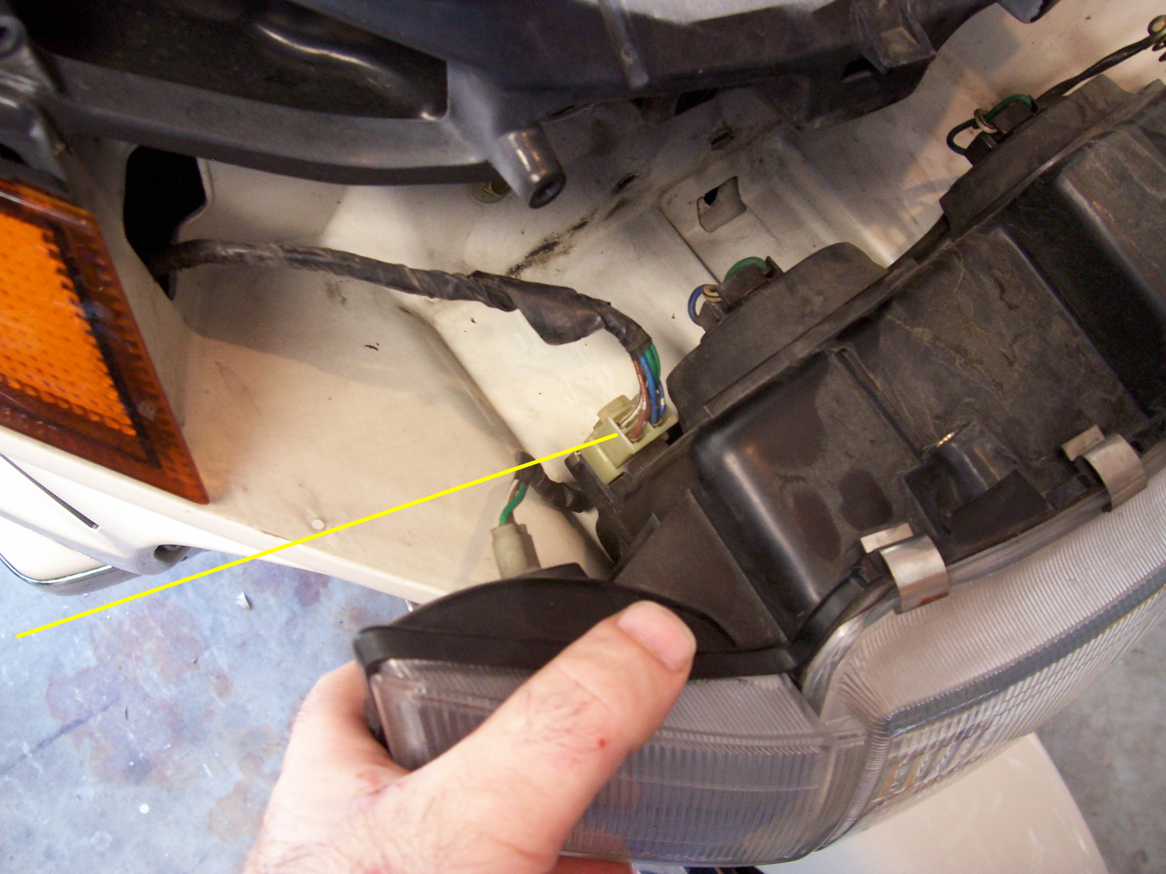 Jim Martino's '96 GL1500 Headlight Modulator Installation